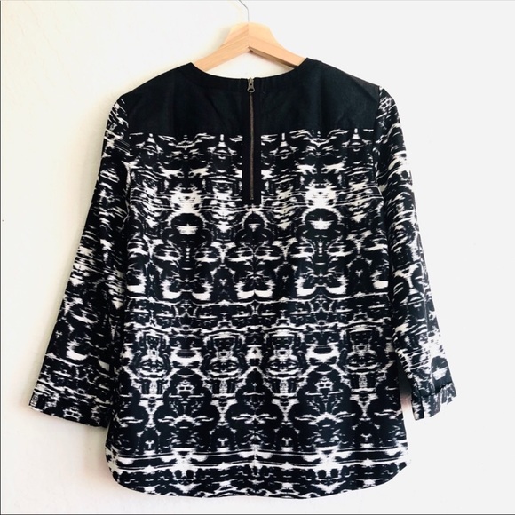 J. Crew Blurred Ikat print short sleeves top in black and white size 2 - Picture 3 of 8